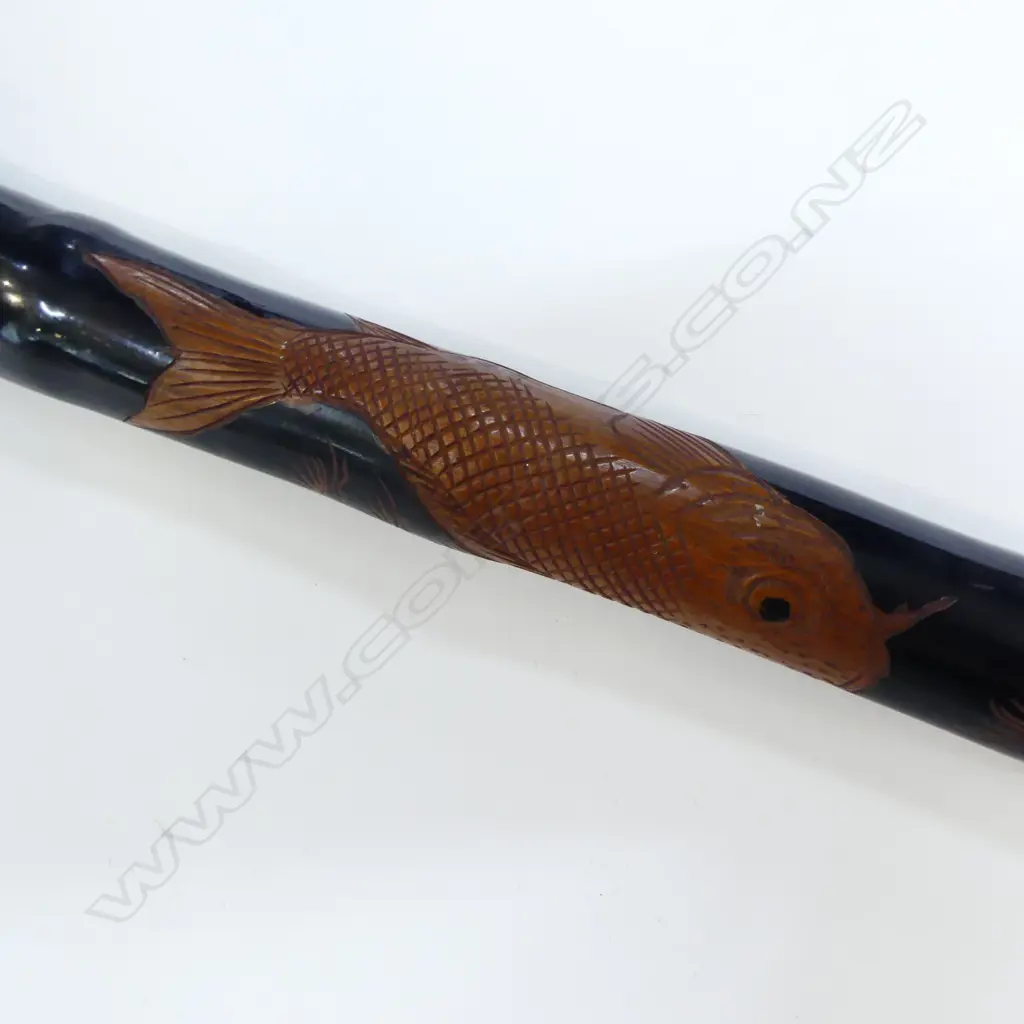 OLD JAPANESE fish carved black lacquered WALKING STICK WITH FISHING ROD INSIDE. extendable rod. Missing end cap L.905mm Image 1++