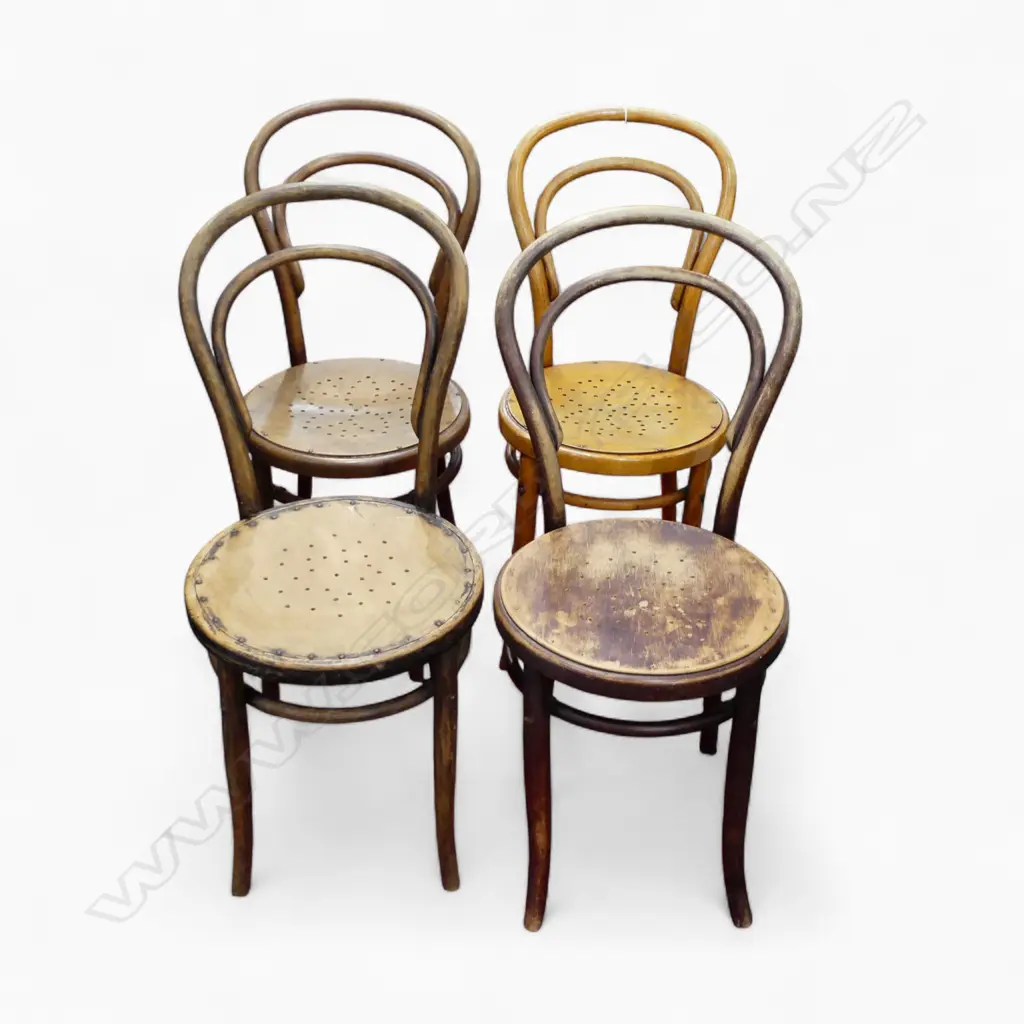 4 BENTWOOD DINING CHAIRS Image 1++