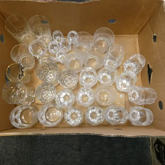 ASST. CRYSTAL & GLASSWARE (1 GLASS BROKEN)