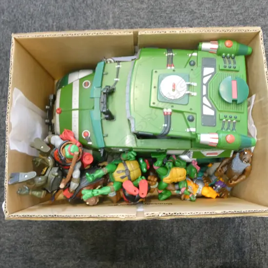 TEENAGE MUTANT NINJA TURTLES TOYS