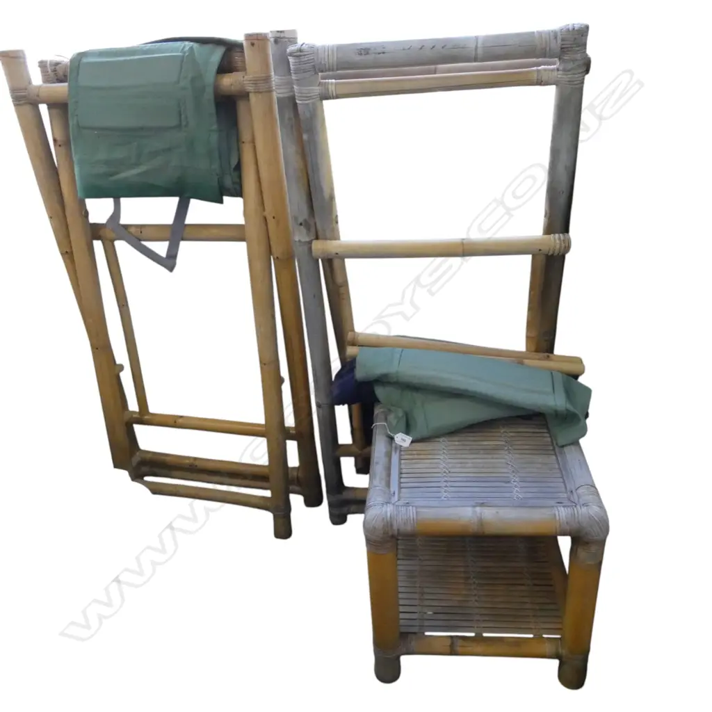2 BAMBOO SLING CHAIRS + TABLE  Image 1++
