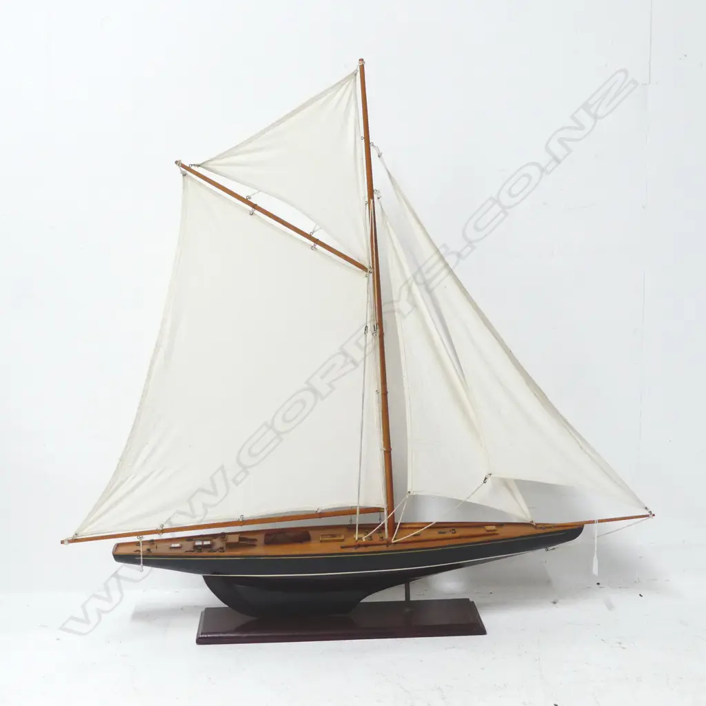 MODEL YACHT L.1140mm H.1080mm Image 1++
