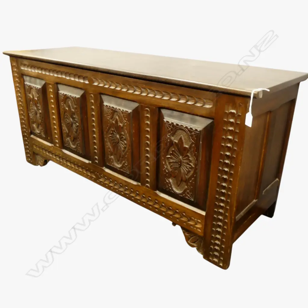 ANTIQUE STYLE MAHOGANY COFFER 1375x445x625mm Image 1++