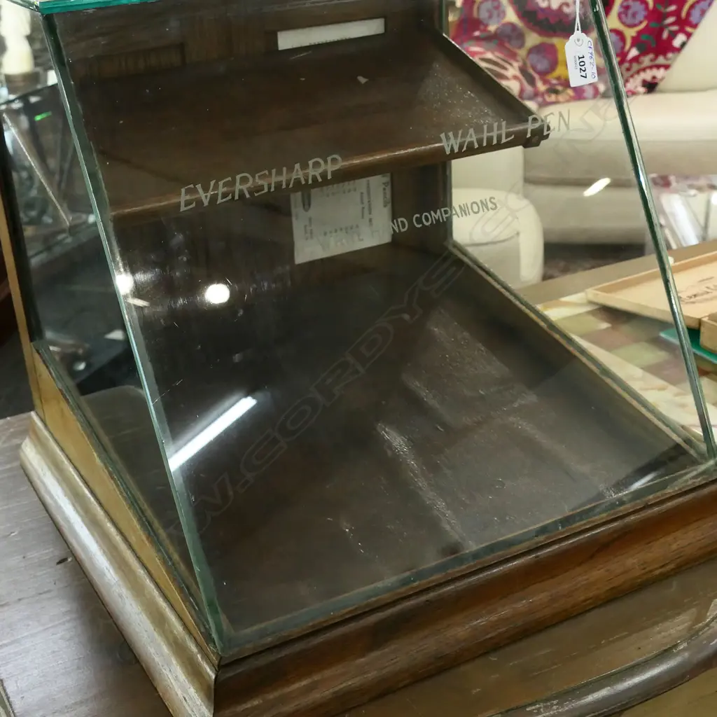 OAK GLAZED 'EVERSHARP WAHL PEN' CABINET450x420x405mm Image 1++