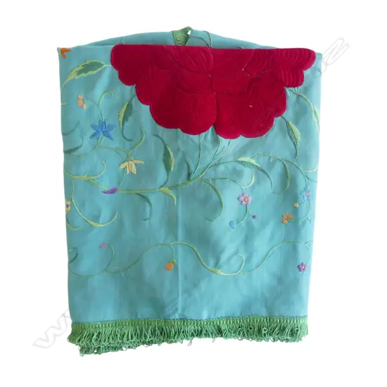 VINTAGE MANILLA SILK SHAWL, made for the Spanish market