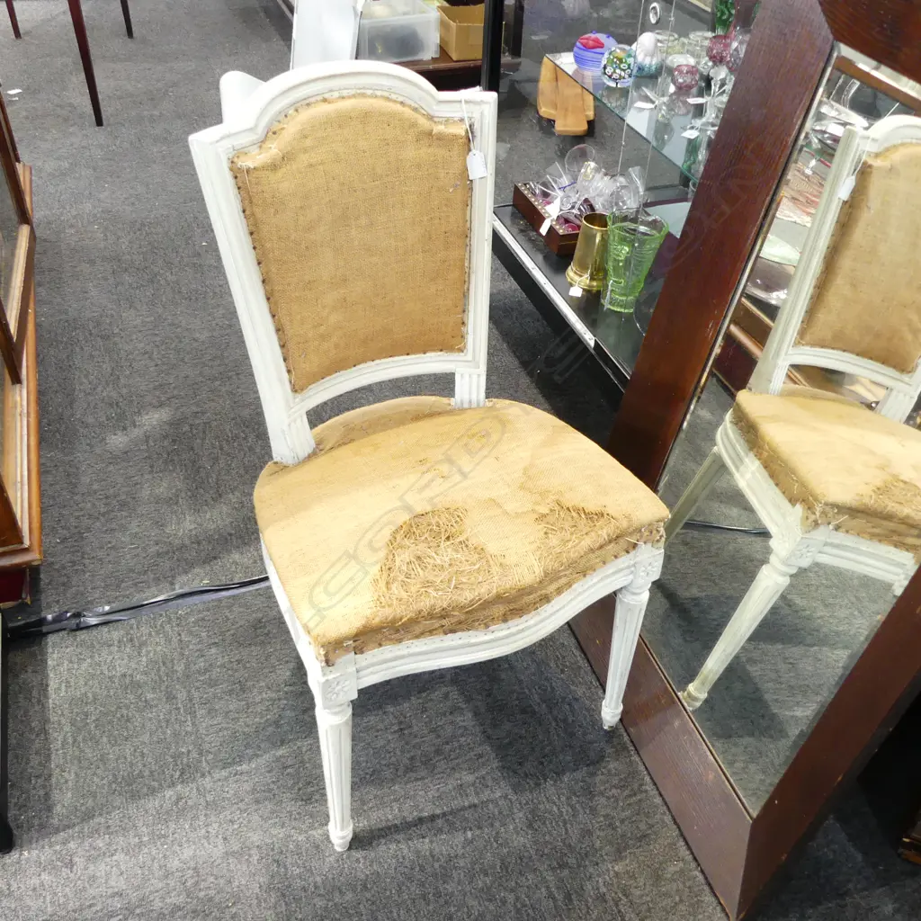 FRENCH CHAIR cushion worn Image 1++