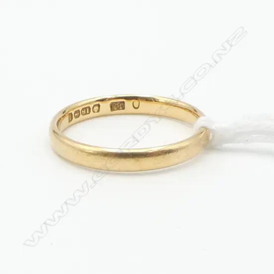 EARLY 20thC 18ct GOLD BAND RING Birmingham hallmarks 2.74gms size O