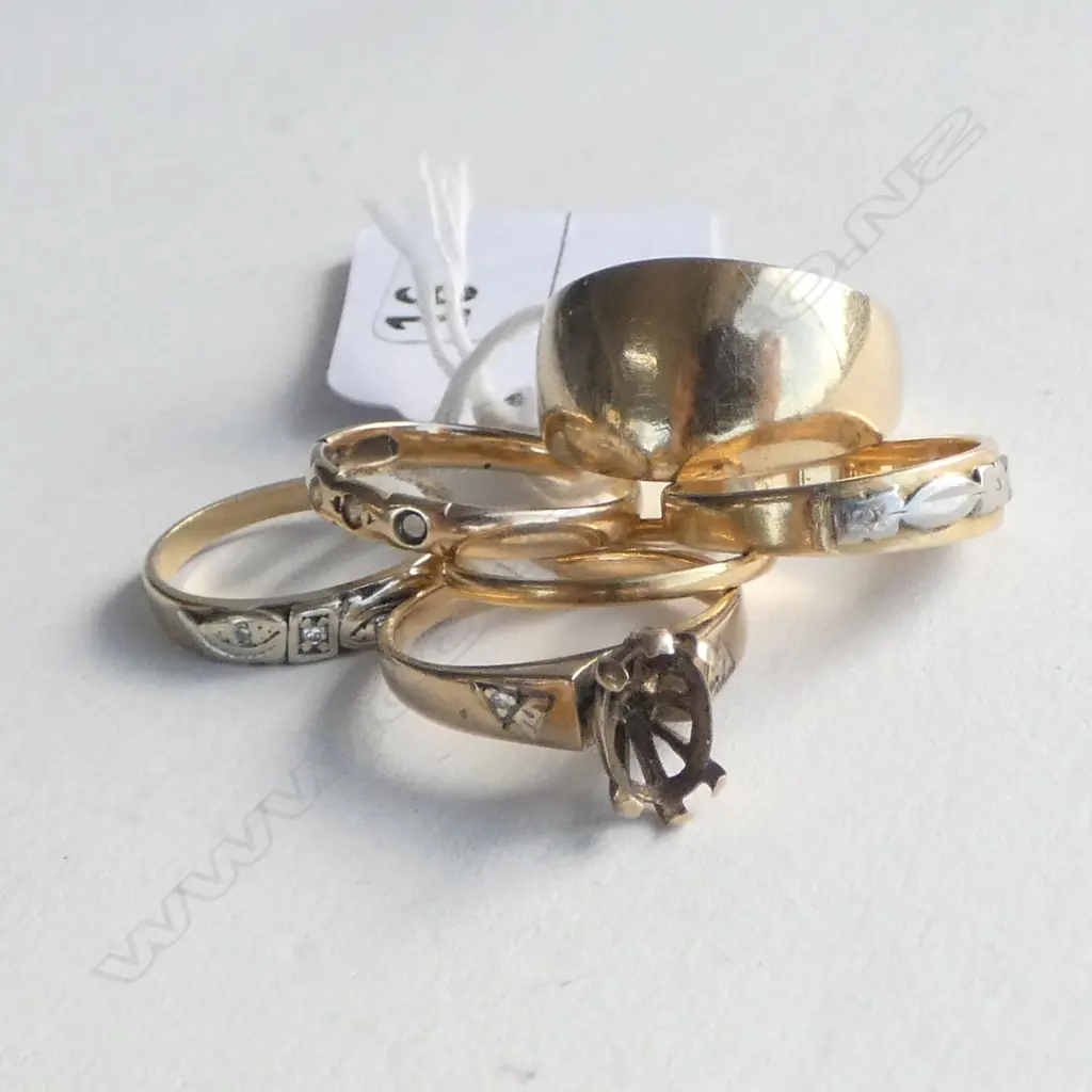 FIVE 9CT GOLD RINGS (3 faulted) 11gms WIDE BAND SIZE P Image 1++