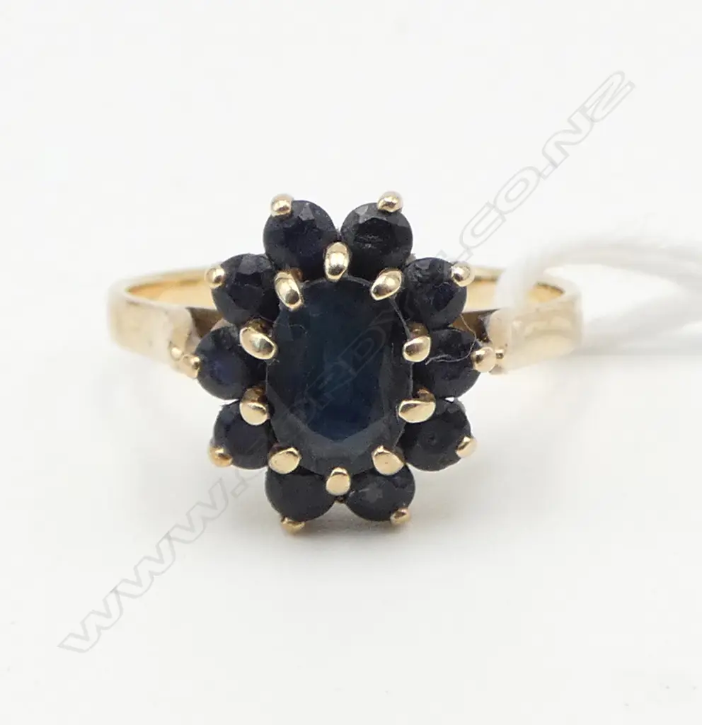 GOLD DARK SAPPHIRE RING, 3.2gms SIZE Q Image 1++