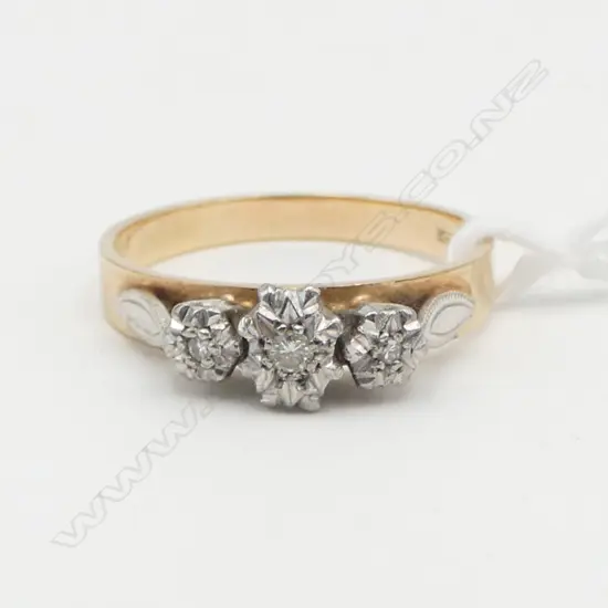 9CT DIAMOND RING, 2.4gms SIZE P