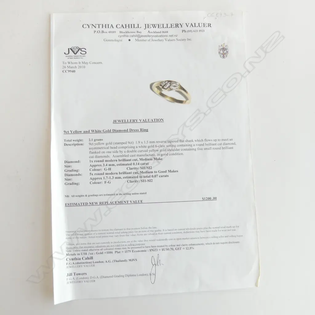 9CT GOLD  (Approx 0.14ct) claw set DIAMOND with shoulder diamonds RING size N Image 1++