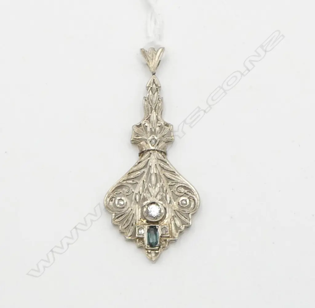 18CT WG ART DECO STYLE PENDANT L.50mm, 3.3gms Blue & white (stone centre stone not a diamond) Image 1++