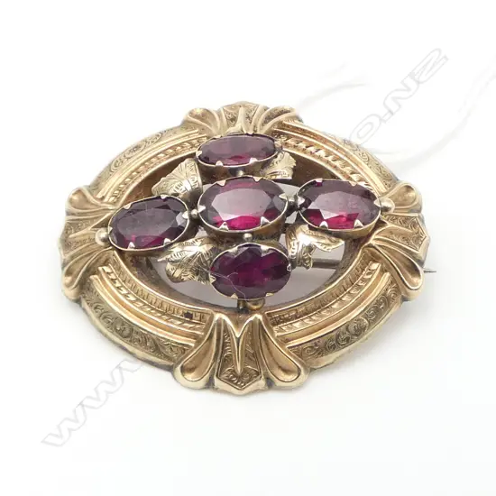VICTORIAN 9CT GOLD AND ALMANDINE GARNET BROOCH 8.64gms FAULTS