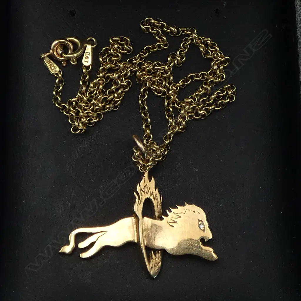 KAREN WALKER 9CT GOLD PENDANT AND SILVER GILT CHAIN 4.50gms (boxed) Image 1++