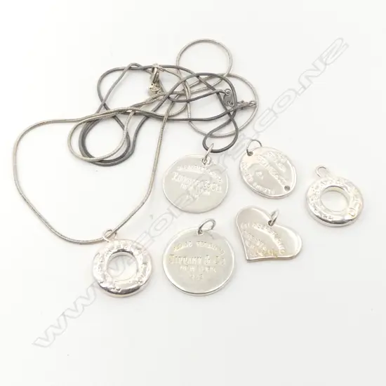 2 STG SILVER 'TIFFANY & CO' ? PENDANT NECKLACES + 4 LOOSE 42gms