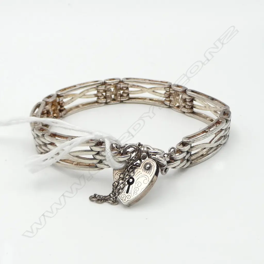 SILVER GATE BRACELET 27gms Image 1++