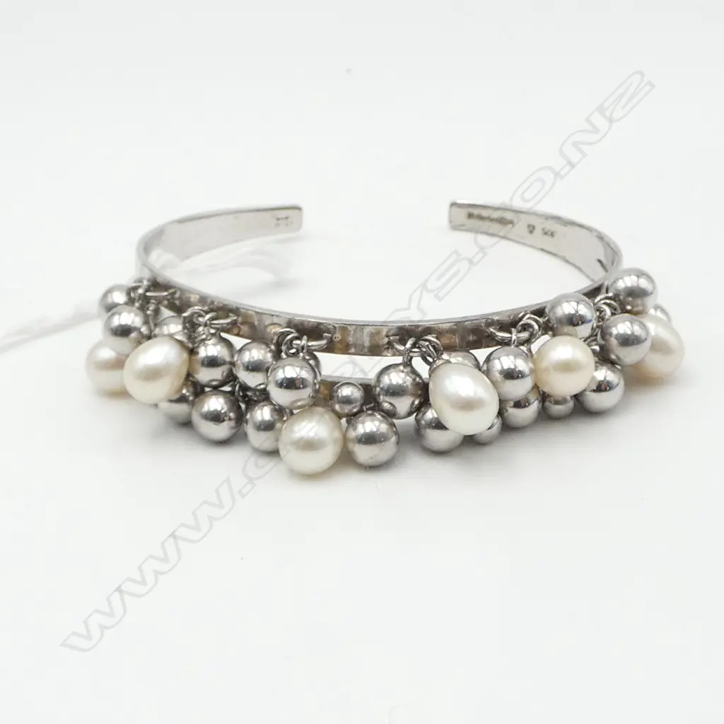 SILVER AND PEARL CUFF 30gms Image 1++