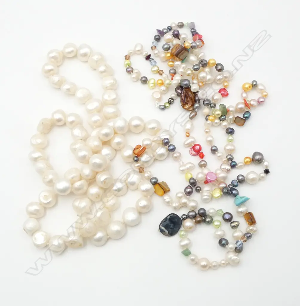 LARGE FRESH WATER PEARL NECKLACE & MULTI COLOUR PEARL LARIAT Image 1++