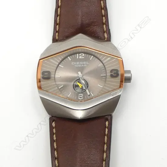 DIESEL 10BAR WRIST WATCH w. LEATHER STRAP