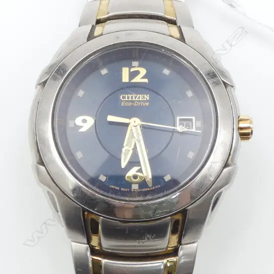 CITIZEN ECO-DRIVE WRIST WATCH, RUNNING