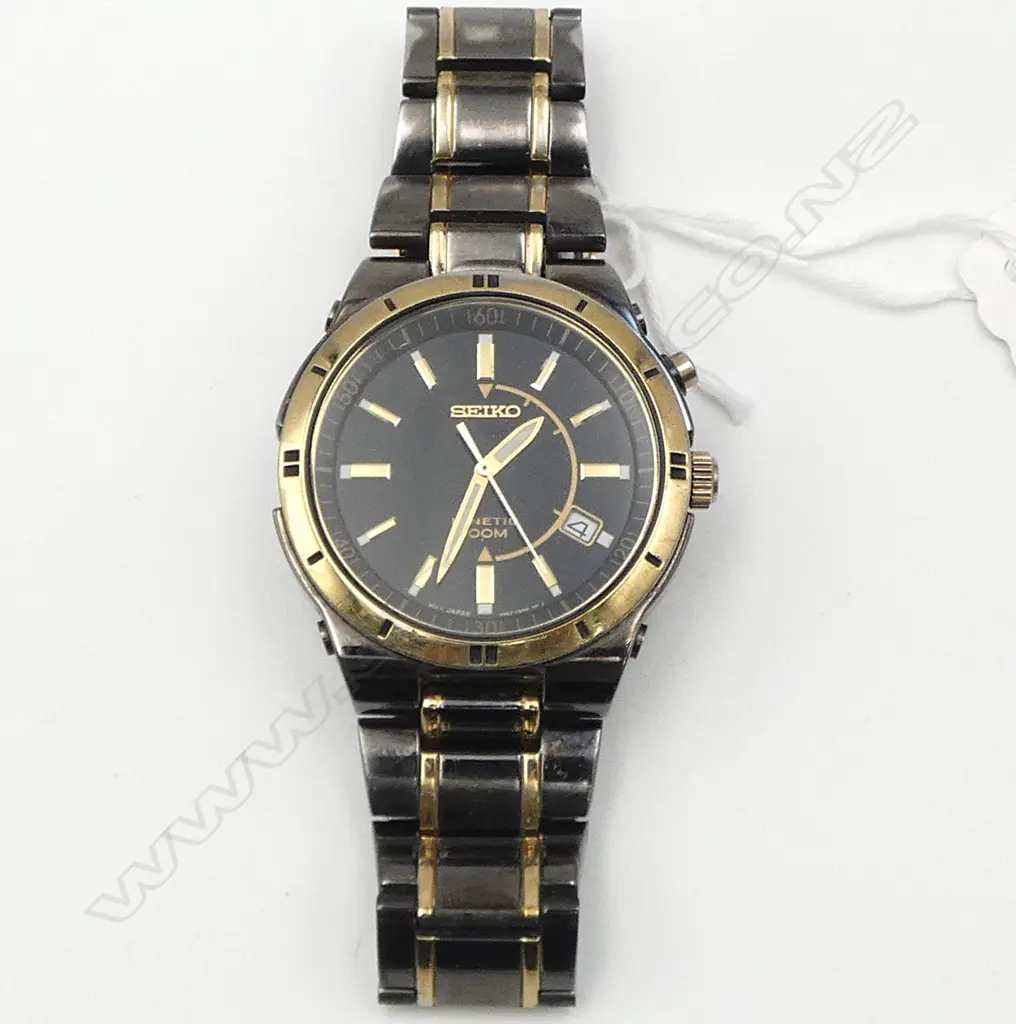 SEIKO KINETIC WRIST WATCH, SOME WEAR, RUNNING  Image 1++