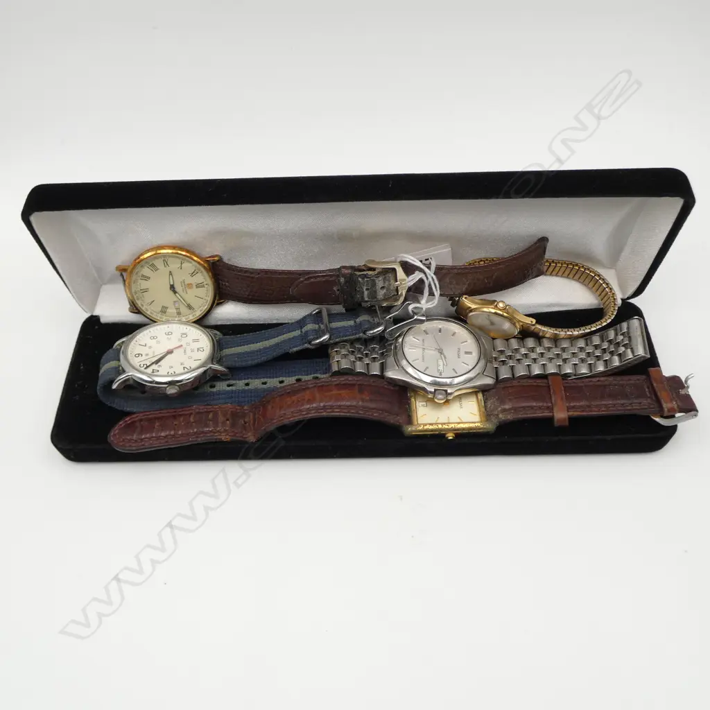 5 WRIST WATCHES Image 1++
