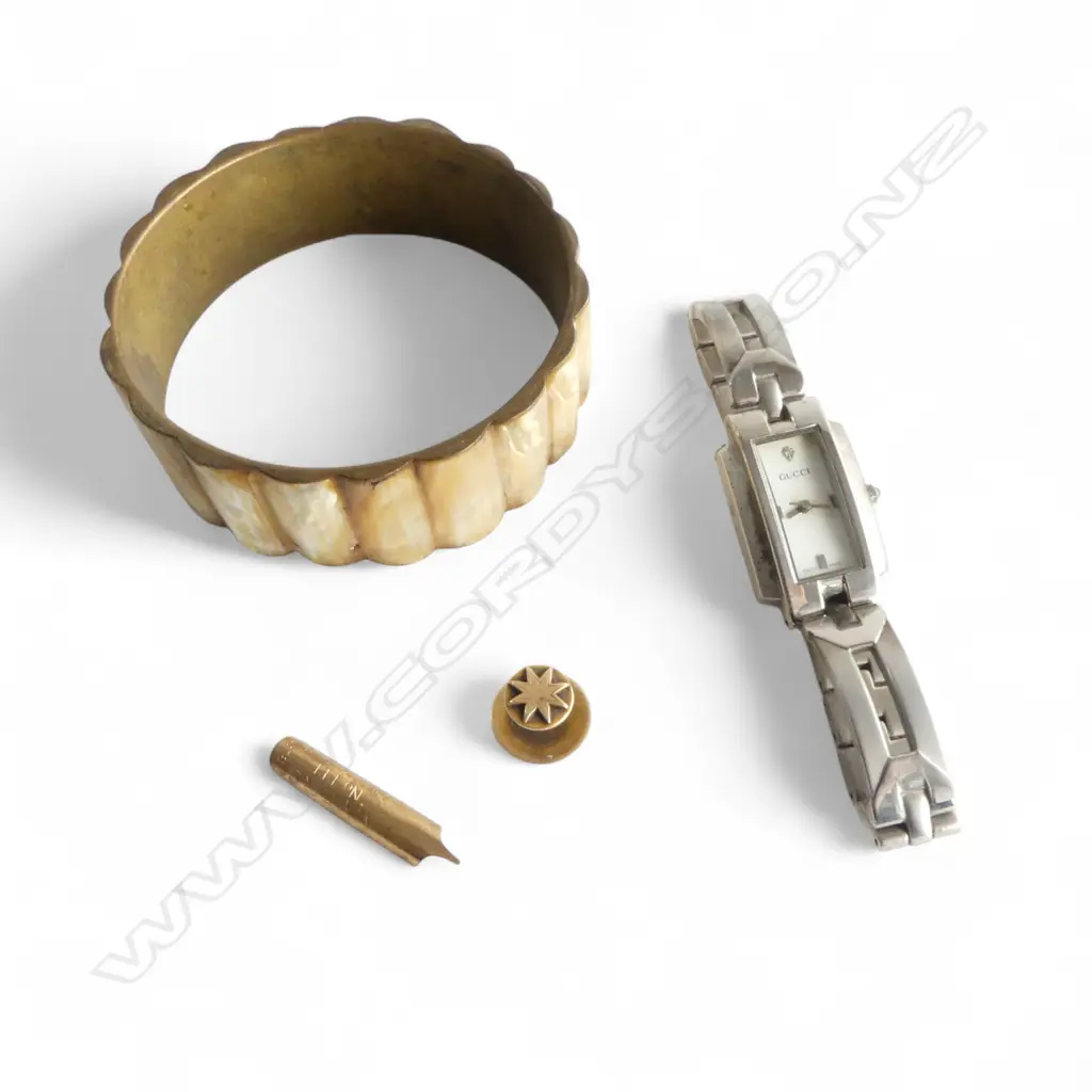 GUCCI WRISTWATCH, MOP BANGLE, G/P NIB & CUFF LINK Image 1++