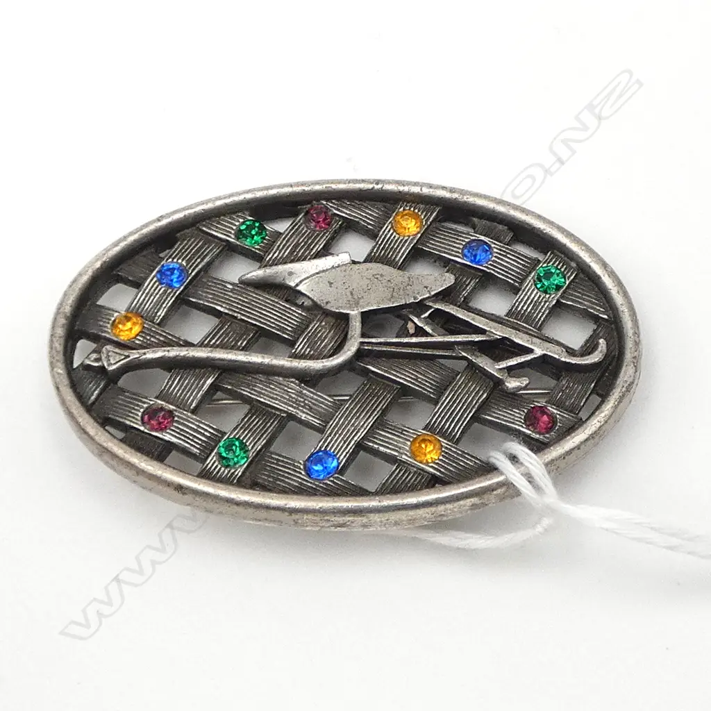 SILVER COLOURED METAL BROOCH 35x60mm Image 1++