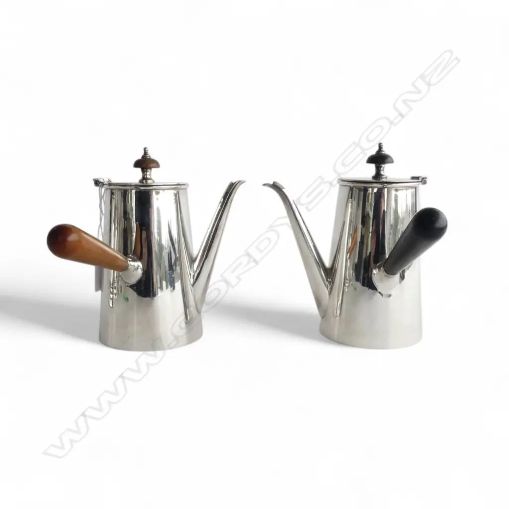 PR EDWARDIAN ALEXE CLARKE E/P HOT CHOCOLATE POTS H.150mm Image 1++