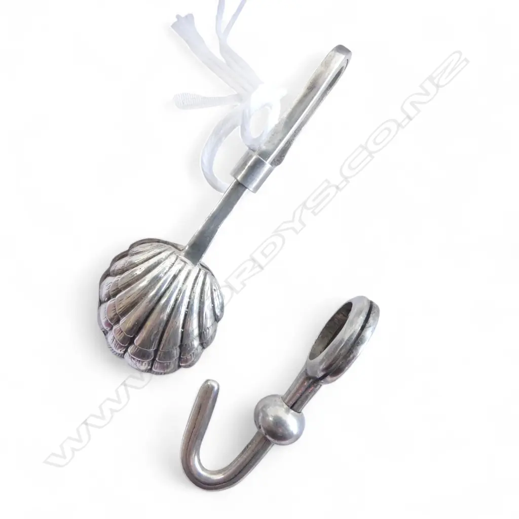 TWO STG SILVER ADJUSTABLE MEN’S NAPKIN CLIPS BIRM 1937 LONDON 1956, L.35-54MM Image 1++