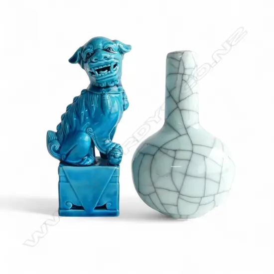 BLUE FU DOG H.160mm & CRACKLE GLAZE VASE