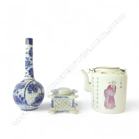 3 ORIENTAL PCES; TEAPOT, INKWELL, VASE H.220mm