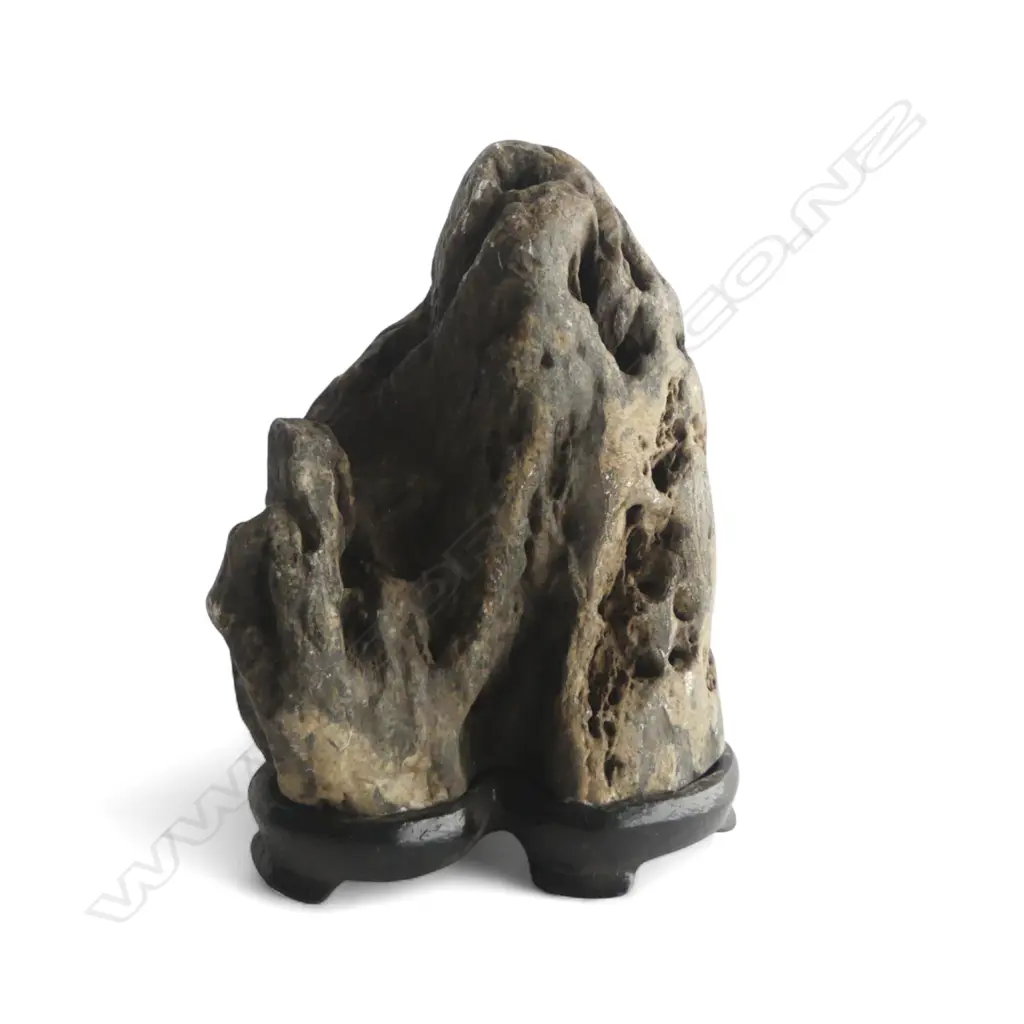 # Vintage Japanese suikseki bonseki (Nishiki stone) scholars rock. Porous & mountainous form H.165mm. Image 1++