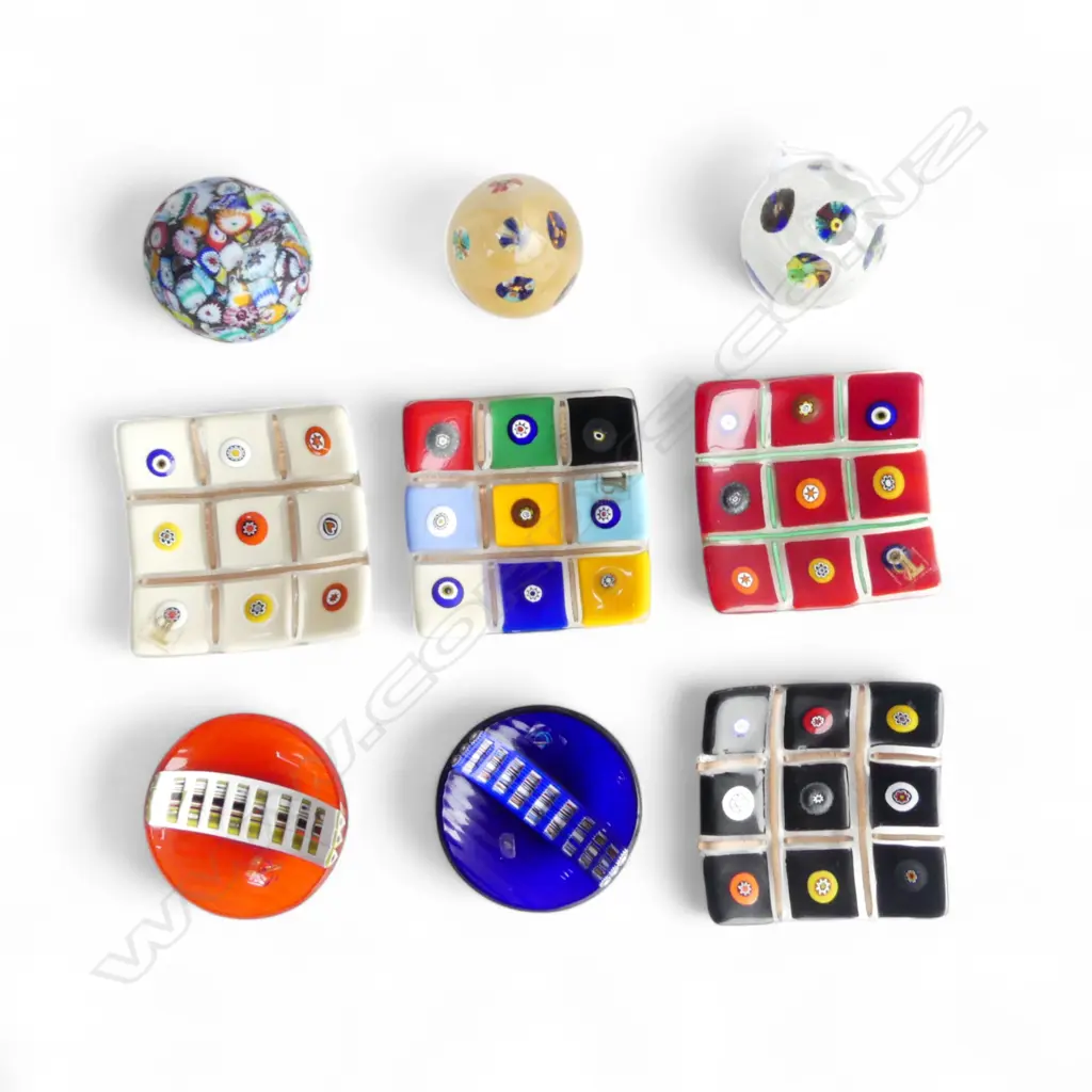 9 PCES MURANO GLASS; 4 SQUARE DISHES 110x110mm, 2 95mm dia, 3 PAPERWEIGHTS (PR+1) Image 1++