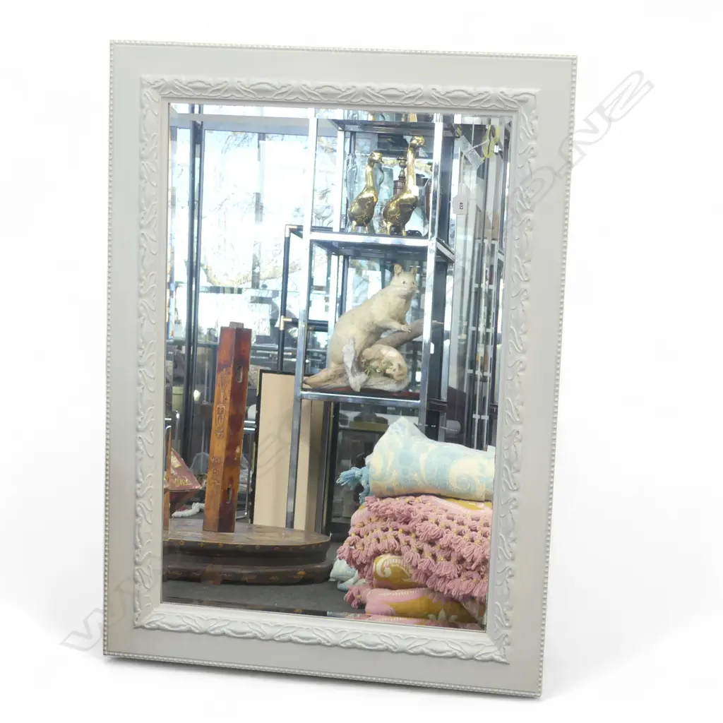 LG MIRROR w. WHITE PAINTED FRAME 800x1110mm Image 1++