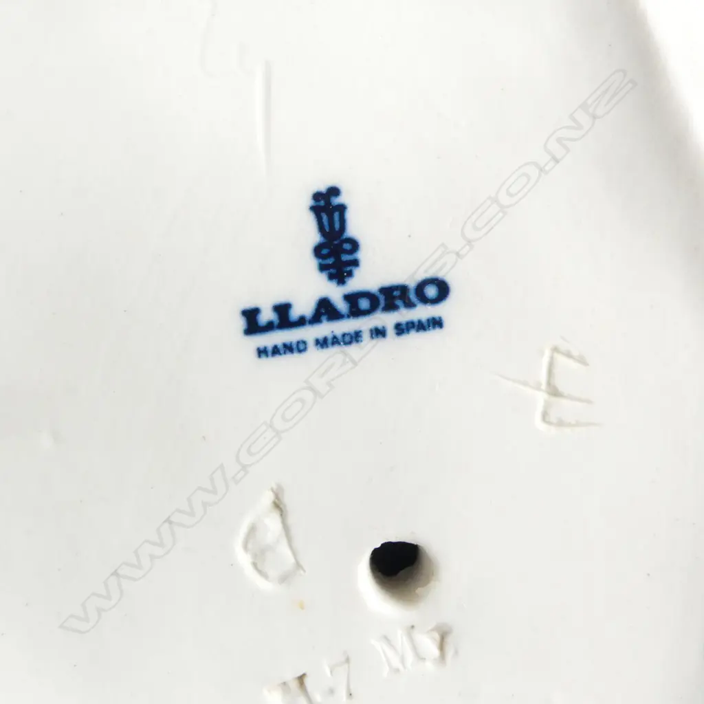 2 LLADRO DOVES 210mm Image 1++