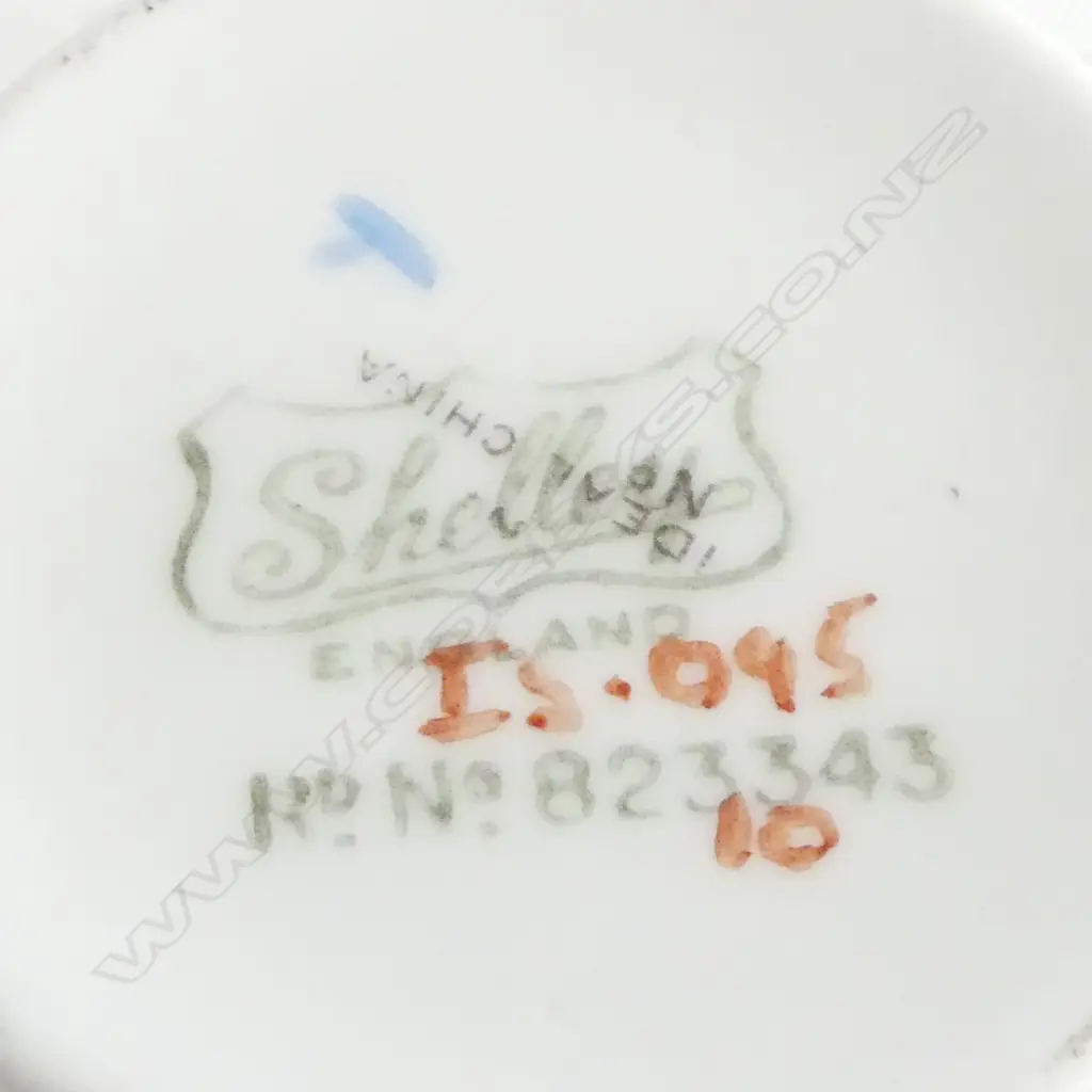 A Six place 21 pce Shelley part tea service Queen Anne Cottage pattern. Image 1++