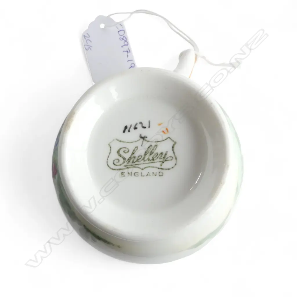 Two Shelley cups and sauces Queen Anne Cottage pattern No.11621. Image 1++