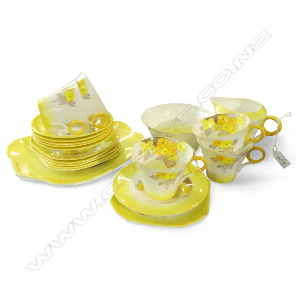 1933 SHELLEY ‘PHLOX’TEASET: 5 cups, 6 plates, Cake Plate, Sugar, Milk jug, RD.781613 Image 1++