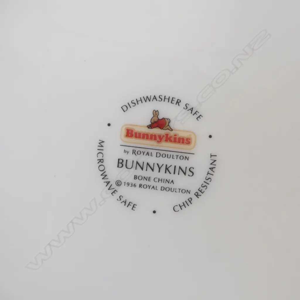 2 BABY PLATES, BUNNYKINS Dia.160mm + SHELLEY 'PUFF PUFF PUFF ‘, Dia.200mm Image 1++