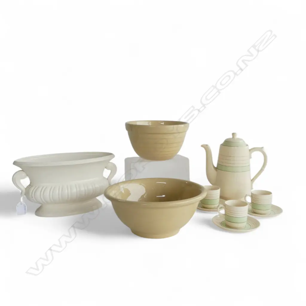 2 AMBRICO CROWN LYNN MIXING BOWLS (1 w. EARLY MARK, 1 UNMARKED, BOTH FAULTS), C/L COFFEE POT & 3 C/S + URN VASE W.280mm Image 1++