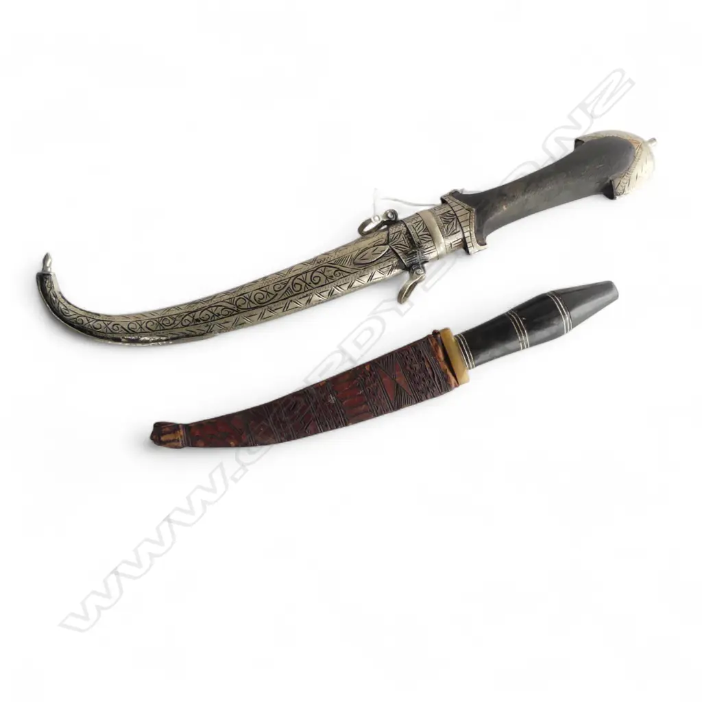MOROCCAN KOUMMYA DAGGER AND TRIBAL KNIFE Image 1++