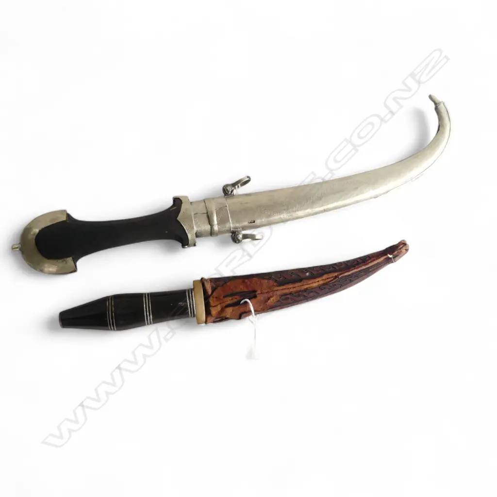MOROCCAN KOUMMYA DAGGER AND TRIBAL KNIFE Image 1++