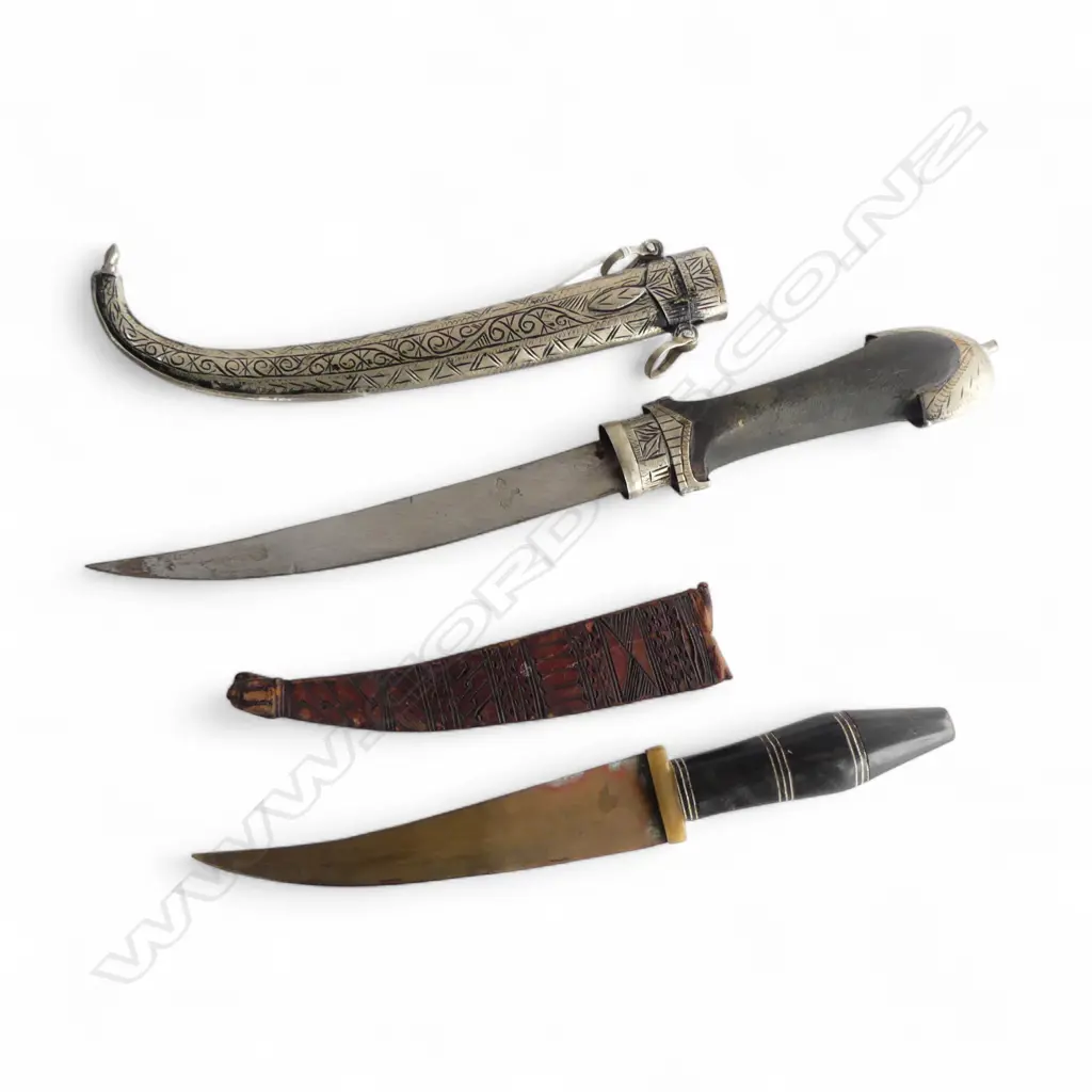 MOROCCAN KOUMMYA DAGGER AND TRIBAL KNIFE Image 1++