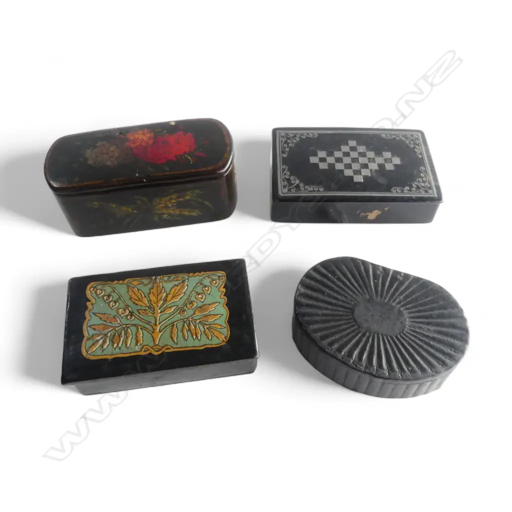 4 ANTIQUE SNUFF BOXES W.80mm Image 1++
