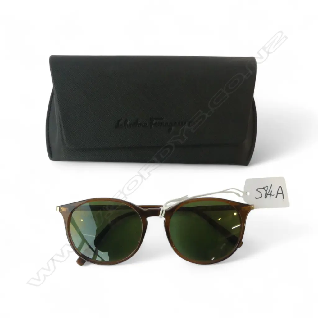 PR SALVATORE FERRAGAMO SUNGLASSES, MADE IN ITALY, CASED Image 1++
