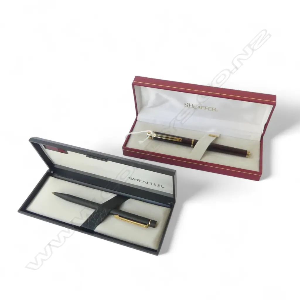 2 BOXED SHEAFFER PENS, BALLPOINT & 14CT GOLD FOUNTAIN Image 1++