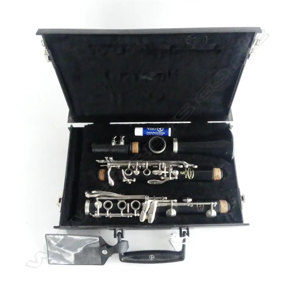 CASED VISO RESO-TONE CLARINET Image 1++