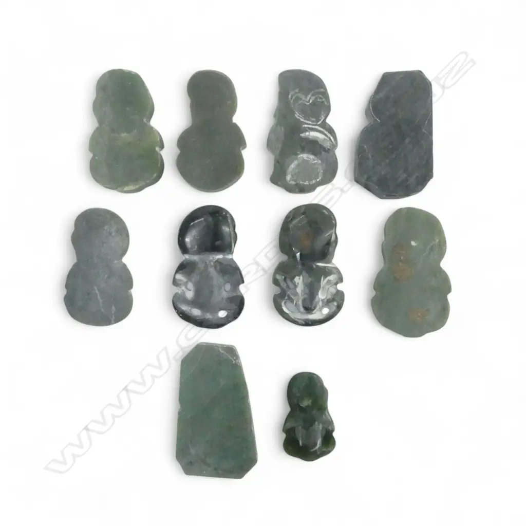 10 PARTIALLY CARVED POUNAMU GREENSTONE TIKI H.80mm Image 1++
