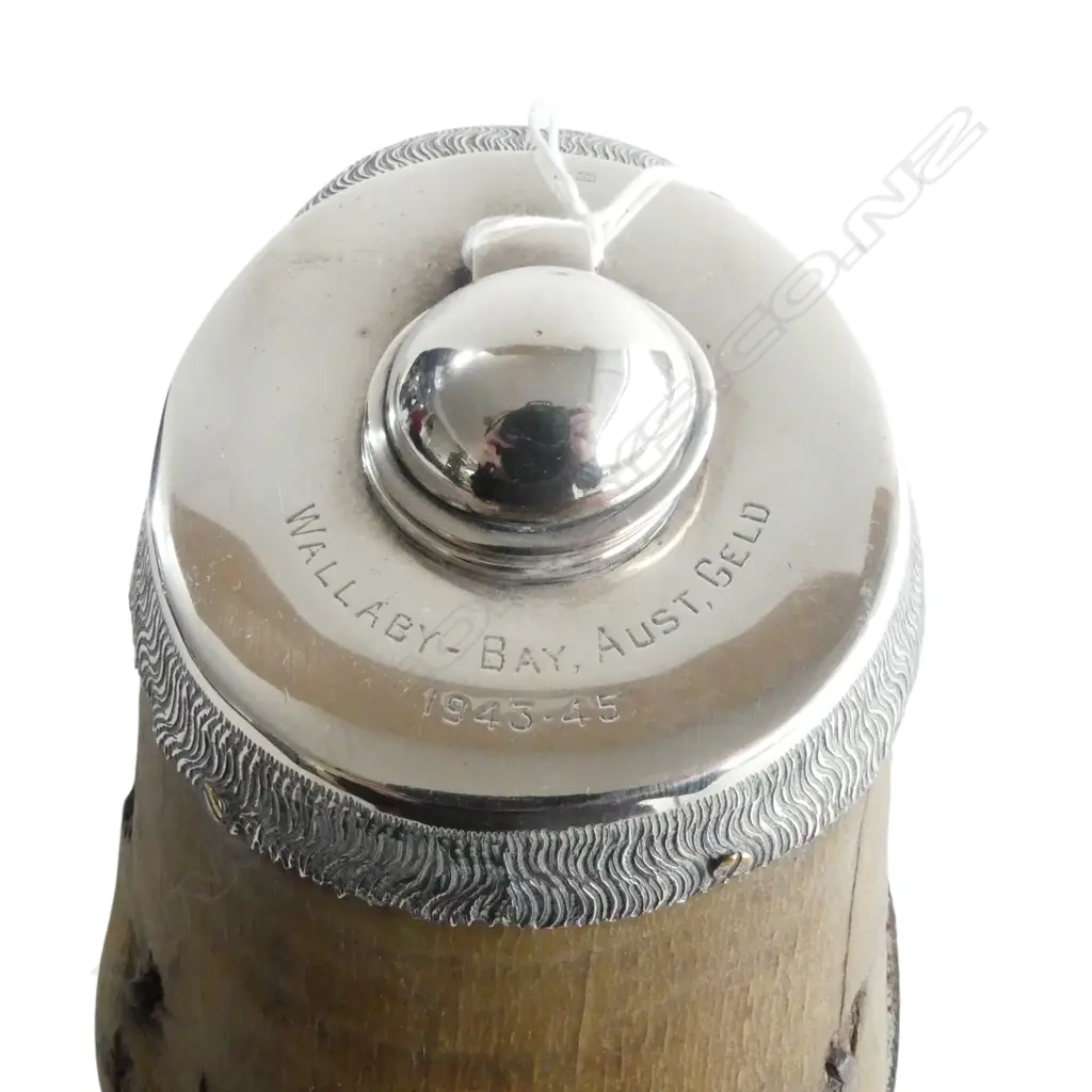 HORSE HOOF INKWELL w. SILVER LID 'WALLABY-BAY, AUST, GELD 1943.45' H.85mm Image 1++